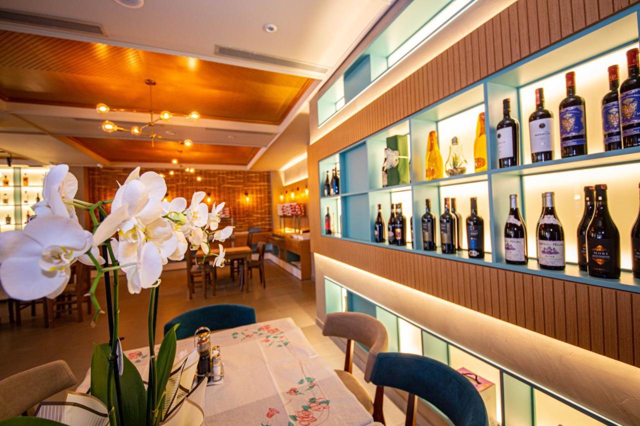 Hotel Vila Mare Драч Екстериор снимка