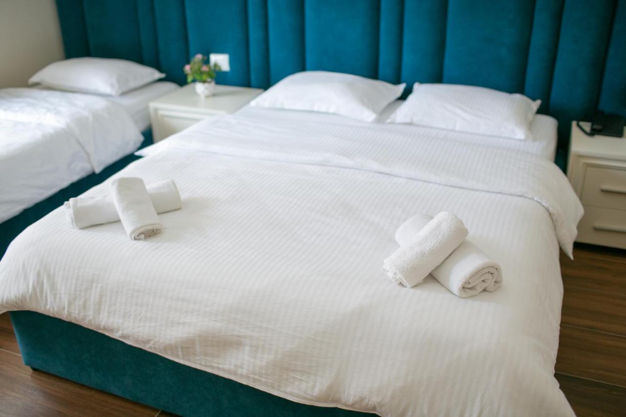 Hotel Vila Mare Драч Екстериор снимка